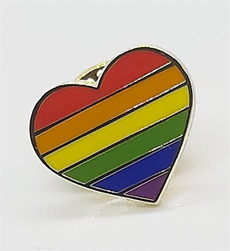 Pin: Rainbow Heart